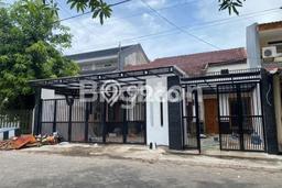 Komersial Dijual Lokasi Emas di Rungkut Luas 300m2 Komersial Dijual Lokasi Emas di Rungkut Luas 300m2