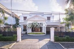 Disewakan Rumah Modern di Menteng Harga Rp.2,2 Miliar/ Tahun Disewakan Rumah Modern di Menteng Harga Rp.2,2 Miliar/ Tahun