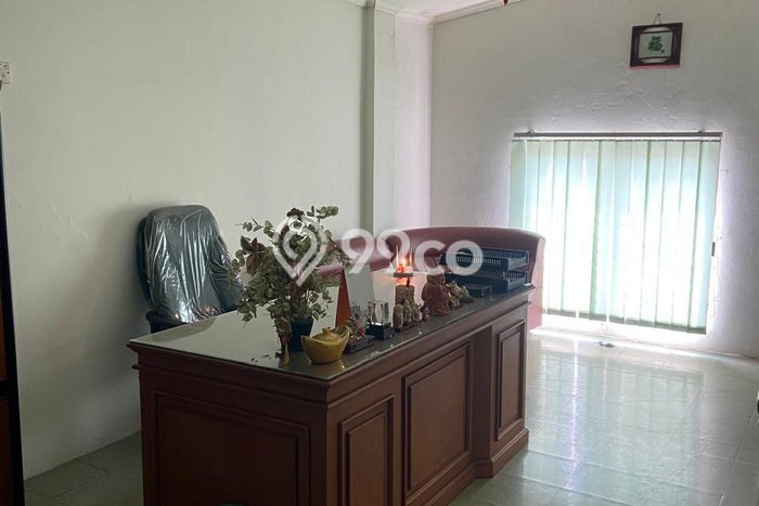 Unit Gudang Dijual di Jakarta Barat LT 456m2 & LB 3608m2 Unit Gudang Dijual di Jakarta Barat LT 456m2 & LB 3608m2