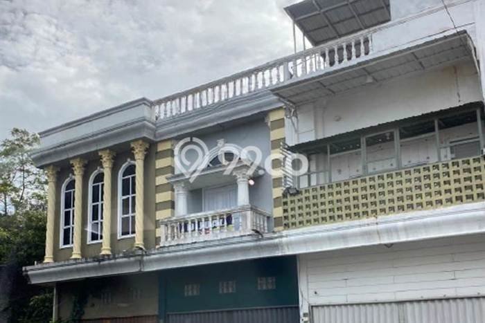 Ruko Dijual di Prime Area Pekanbaru Luas 300m2 Ruko Dijual di Prime Area Pekanbaru Luas 300m2