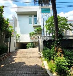 For Sale! Luxury House LT 426m2 Desain Modern di Pondok Indah For Sale! Luxury House LT 426m2 Desain Modern di Pondok Indah
