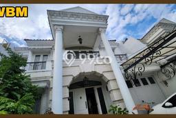 Rumah Mewah LB 300m2 Siap Huni Desain Elegan di Citraland, Surabaya Rumah Mewah LB 300m2 Siap Huni Desain Elegan di Citraland, Surabaya