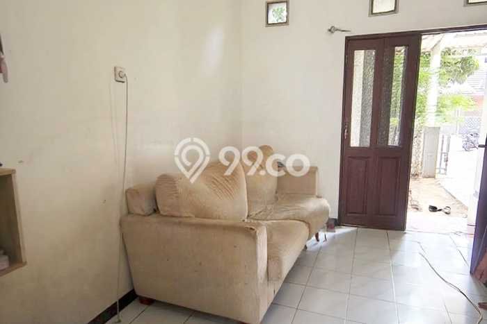 For Sale Rumah 2 Kamar Lokasi Ideal Bagus dan Strategis di Waru For Sale Rumah 2 Kamar Lokasi Ideal Bagus dan Strategis di Waru