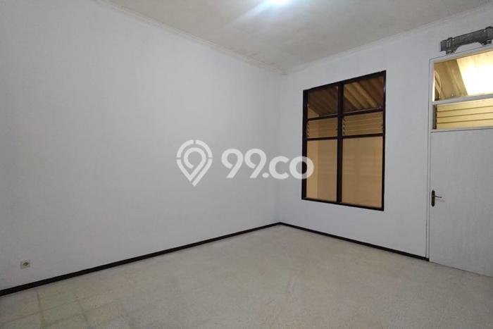 Dijual Rumah 3 Kamar Lokasi Ideal Nyaman dan Strategis di Wonokromo Dijual Rumah 3 Kamar Lokasi Ideal Nyaman dan Strategis di Wonokromo
