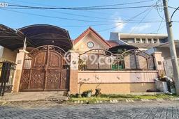 For Sale Rumah 4 Kamar Lokasi Ideal Bagus dan Strategis di Wiyung For Sale Rumah 4 Kamar Lokasi Ideal Bagus dan Strategis di Wiyung