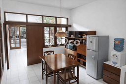 Rumah Modern 3 KT di Moch Toha Bandung Unfurnished Rumah Modern 3 KT di Moch Toha Bandung Unfurnished