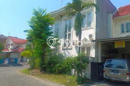 Rumah Strategis Minimalis Lb 200m2 di Sambikerep, Surabaya Rumah Strategis Minimalis Lb 200m2 di Sambikerep, Surabaya