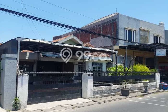 Siap Huni Rumah Mewah 4 Kamar di Jambangan Dekat ke Mana Saja Siap Huni Rumah Mewah 4 Kamar di Jambangan Dekat ke Mana Saja