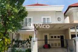 KESEMPATAN EMAS! Rumah Berkualitas di Wiyung, Surabaya, Luas 275m² Bangunan 300m² KESEMPATAN EMAS! Rumah Berkualitas di Wiyung, Surabaya, Luas 275m² Bangunan 300m²