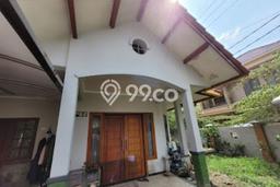 Rumah Exclusive 5 KT 3 KM di Kawasan Asri Babatan, Surabaya Rumah Exclusive 5 KT 3 KM di Kawasan Asri Babatan, Surabaya