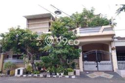 For Sale Hunian Rumah Terawat 3 KT di Babatan, Surabaya For Sale Hunian Rumah Terawat 3 KT di Babatan, Surabaya
