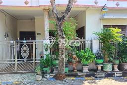 Jual Segera Rumah LT 96m² / LB 150m² di Kawasan Bisnis Kebraon, Surabaya Jual Segera Rumah LT 96m² / LB 150m² di Kawasan Bisnis Kebraon, Surabaya