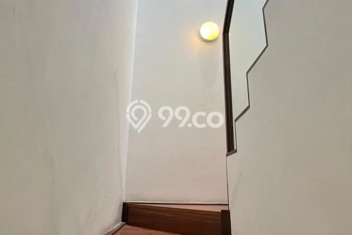 Rumah Bagus Siap Huni Di Jagakarsa Luas 120m2 Lokasi Strategis Rumah Bagus Siap Huni Di Jagakarsa Luas 120m2 Lokasi Strategis
