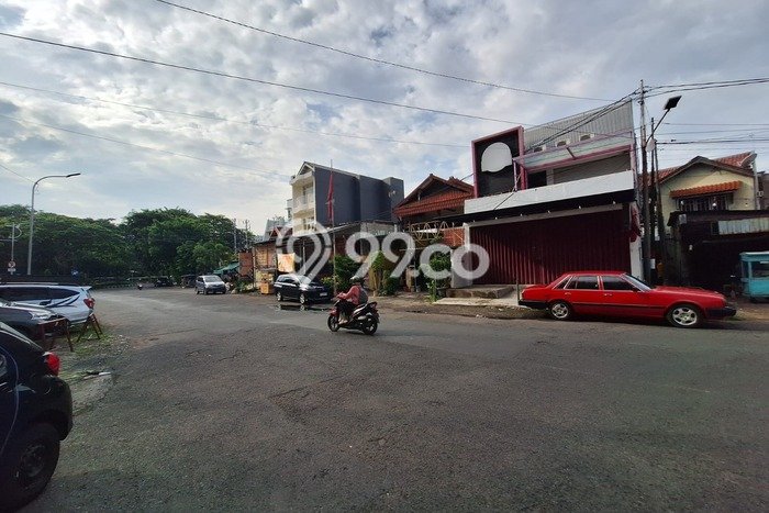 Ruko Bagus Dijual di Raya Darmo Surabaya Strategis Cocok untuk Kembangkan Bisnis Ruko Bagus Dijual di Raya Darmo Surabaya Strategis Cocok untuk Kembangkan Bisnis