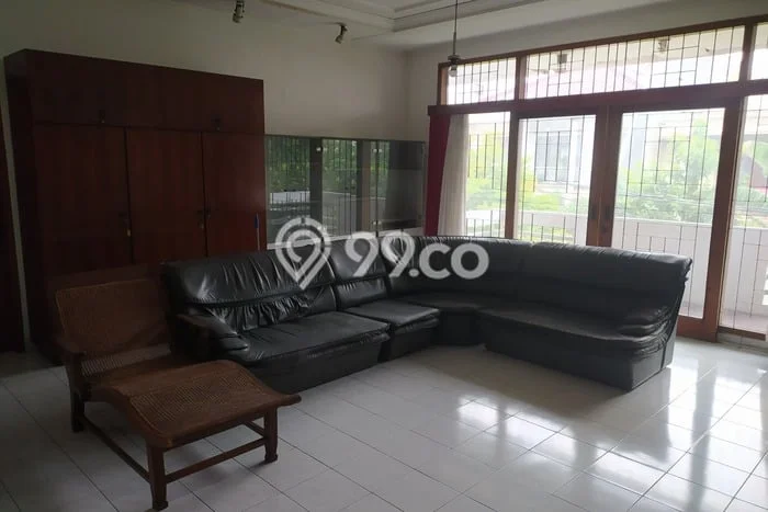 Rumah Elit LB 310m2 Siap Huni Desain Elegan di Green Ville, Jakarta Barat Rumah Elit LB 310m2 Siap Huni Desain Elegan di Green Ville, Jakarta Barat