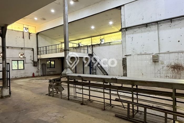 Pabrik Disewa di Jakarta Barat dengan LB 1500m2 Area Komersial Ramai Pabrik Disewa di Jakarta Barat dengan LB 1500m2 Area Komersial Ramai