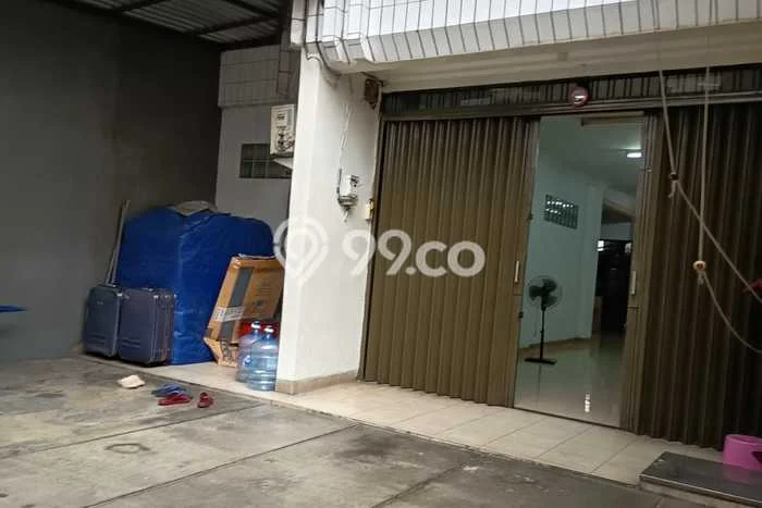 Ruko Dijual di Jakarta Pusat LT 84m2 & LB 268m2 Lokasi Terbaik! Ruko Dijual di Jakarta Pusat LT 84m2 & LB 268m2 Lokasi Terbaik!