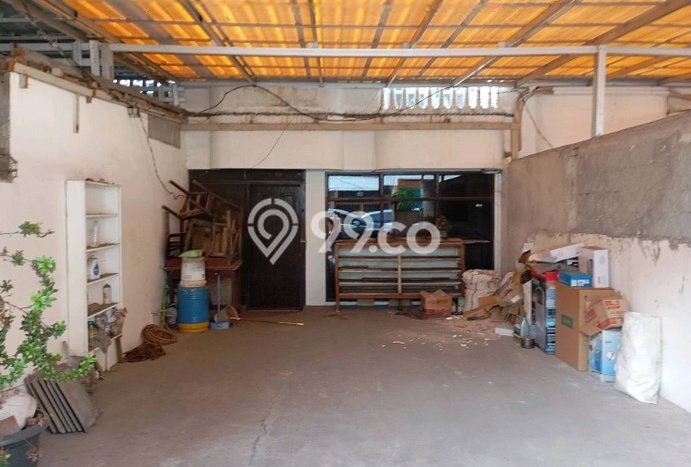 Ruko Dijual di Grogol Petamburan Jakarta Barat dengan LB 200m2 Ruko Dijual di Grogol Petamburan Jakarta Barat dengan LB 200m2