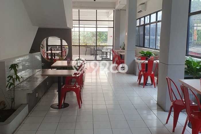 Ruko untuk Disewa di Pusat Jakarta Barat Luas Bangunan 700m2 Ruko untuk Disewa di Pusat Jakarta Barat Luas Bangunan 700m2