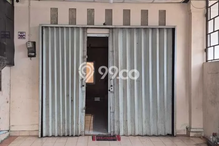 FOR RENT! Ruko di Taman Surya Cocok untuk Bisnis 140m2 FOR RENT! Ruko di Taman Surya Cocok untuk Bisnis 140m2