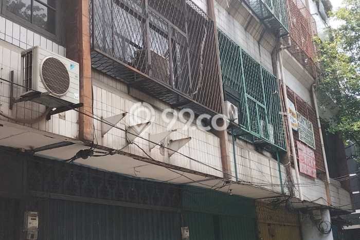 Lokasi Strategis! Dijual Ruko Bisnis di Penjaringan, Jakarta Utara Kondisi Baik Lokasi Strategis! Dijual Ruko Bisnis di Penjaringan, Jakarta Utara Kondisi Baik
