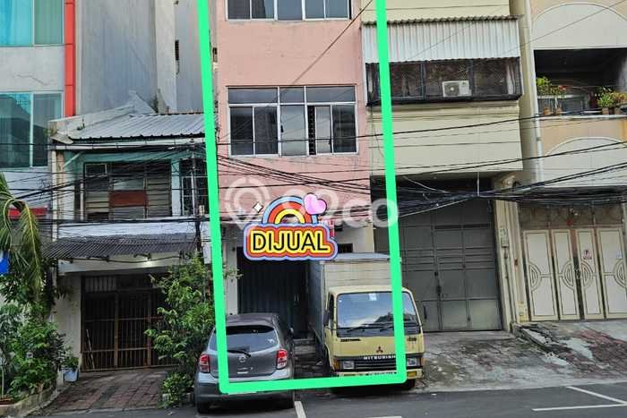 Ruko Dijual di Jakarta Barat LT 102m2 & LB 260m2 Lokasi Terbaik! Ruko Dijual di Jakarta Barat LT 102m2 & LB 260m2 Lokasi Terbaik!
