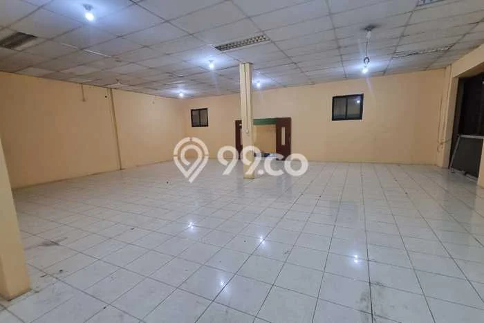 Gudang Disewakan Lokasi Karawaci Tangerang Harga Spesial! Gudang Disewakan Lokasi Karawaci Tangerang Harga Spesial!