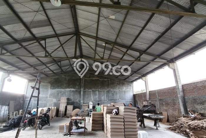 Disewakan Gudang di Sleman Sleman LT 350m2, LB 350m2 Disewakan Gudang di Sleman Sleman LT 350m2, LB 350m2