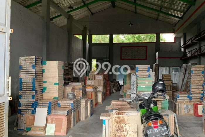 Gudang disewakan di Sleman Sleman dengan luas bangunan 500m2 Gudang disewakan di Sleman Sleman dengan luas bangunan 500m2