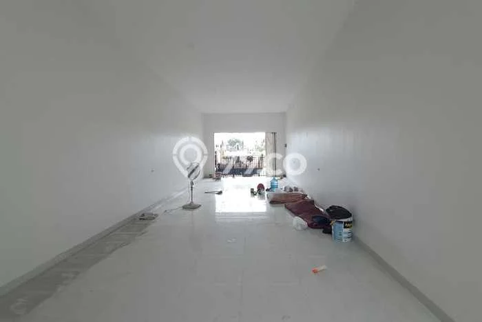 LOKASI BISNIS! Ruko Disewakan Kawasan Ngaglik, Luas 168m², Jalan Strategis, Ready Usaha LOKASI BISNIS! Ruko Disewakan Kawasan Ngaglik, Luas 168m², Jalan Strategis, Ready Usaha