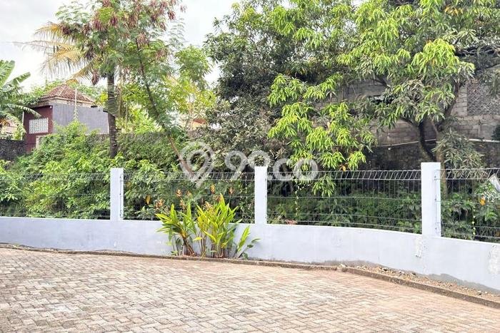 Rumah Cantik Siap Pakai Di Depok Luas 200m2 Lokasi Strategis Rumah Cantik Siap Pakai Di Depok Luas 200m2 Lokasi Strategis