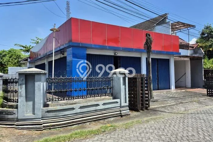 Disewakan Ruko komersial di Depok luas bangunan 500m2 Disewakan Ruko komersial di Depok luas bangunan 500m2