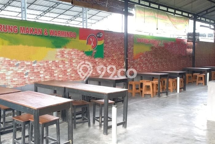 Ruko untuk disewa di Kasihan punya LT 450m2 & LB 250m2 harga sewa kompetitif Ruko untuk disewa di Kasihan punya LT 450m2 & LB 250m2 harga sewa kompetitif