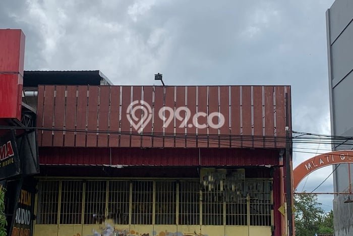 Ruko disewakan lokasi strategis Mlati Sleman 380m2 Ruko disewakan lokasi strategis Mlati Sleman 380m2