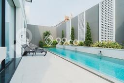 Rumah Elit LB 568m2 Siap Pakai Desain Elegan di Modernland, Tangerang Rumah Elit LB 568m2 Siap Pakai Desain Elegan di Modernland, Tangerang