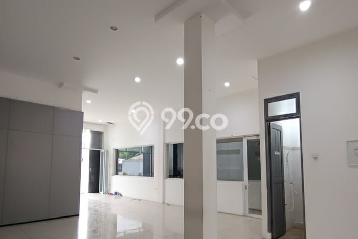Disewakan Ruko di Serpong Tangerang Selatan LT 540m2, LB 850m2 Disewakan Ruko di Serpong Tangerang Selatan LT 540m2, LB 850m2
