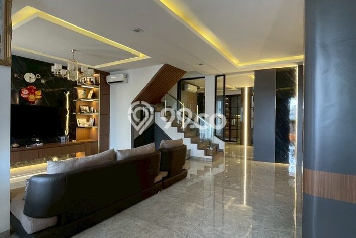 For Sale! Luxury House LT 144m2 Desain Elegan di Nagoya For Sale! Luxury House LT 144m2 Desain Elegan di Nagoya