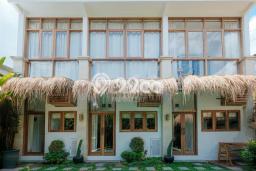 KESEMPATAN EMAS! Vila Kawasan , Dimensi 55m2m², Lokasi Eksklusif dengan privasi terjaga KESEMPATAN EMAS! Vila Kawasan , Dimensi 55m2m², Lokasi Eksklusif dengan privasi terjaga