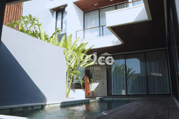 BISNIS POTENSIAL! Vila Kawasan , Area 200m2m², ROI Menjanjikan BISNIS POTENSIAL! Vila Kawasan , Area 200m2m², ROI Menjanjikan