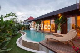 LOKASI STRATEGIS! Vila di , Luas 314m2m², Akses ke fasilitas kota LOKASI STRATEGIS! Vila di , Luas 314m2m², Akses ke fasilitas kota