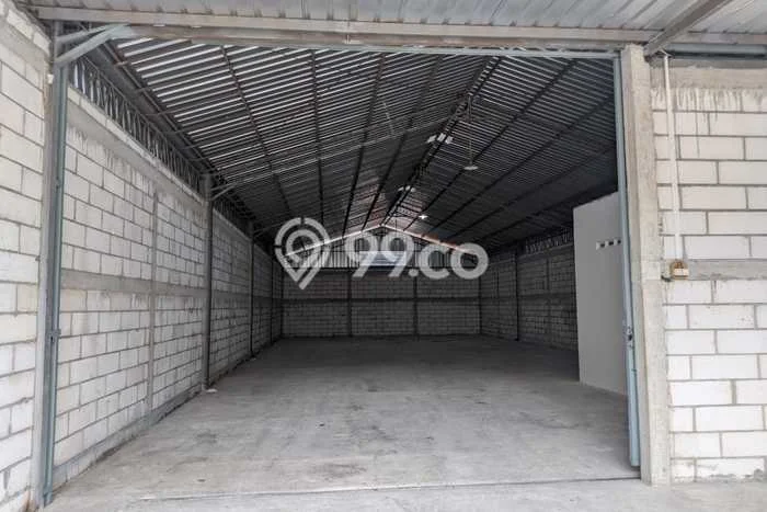 Gudang Disewakan Lokasi Semarang Barat Semarang Harga Spesial! Gudang Disewakan Lokasi Semarang Barat Semarang Harga Spesial!