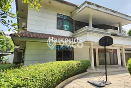 Siap Huni Rumah Mewah 3 Kamar di Kebayoran Baru Dekat ke Mana Saja Siap Huni Rumah Mewah 3 Kamar di Kebayoran Baru Dekat ke Mana Saja