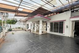 Lahan Strategis di Permata Hijau Dijual dengan Luas 450m2 Lahan Strategis di Permata Hijau Dijual dengan Luas 450m2
