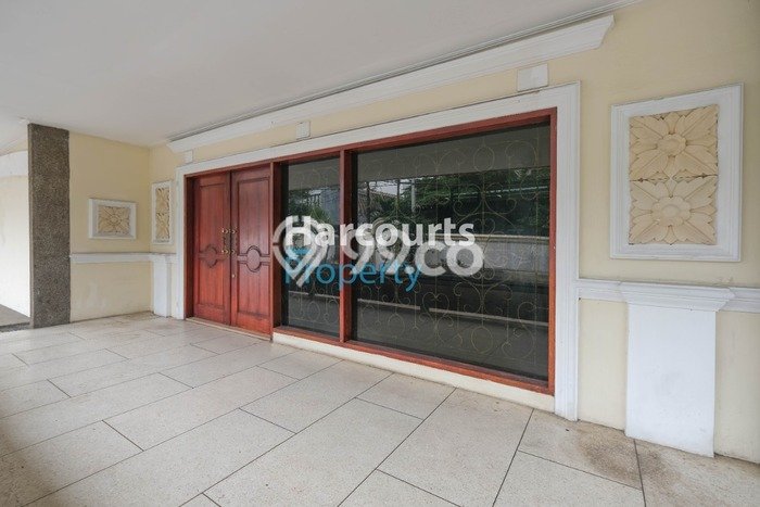 Siap Huni Rumah Mewah 5 Kamar di Menteng Dekat ke Mana Pun Siap Huni Rumah Mewah 5 Kamar di Menteng Dekat ke Mana Pun