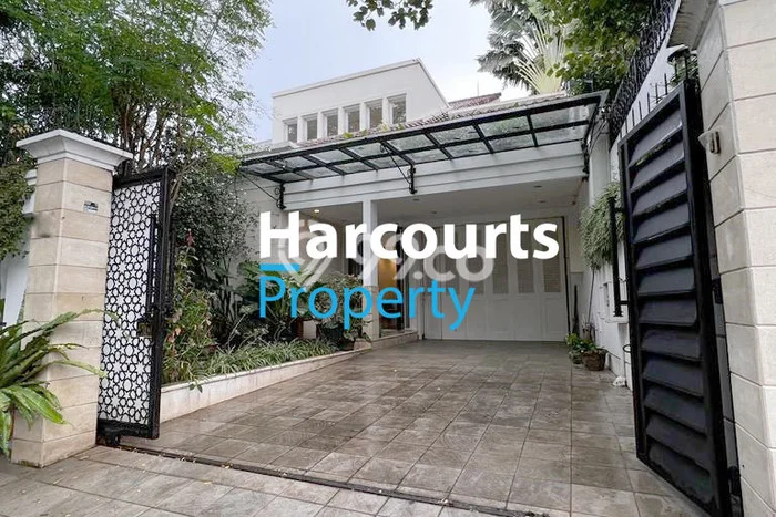 Hunian 4 Kamar Siap Huni Disewakan di Menteng Harga Kompetitif Hunian 4 Kamar Siap Huni Disewakan di Menteng Harga Kompetitif