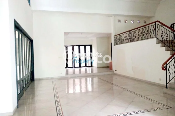 Ready to Use! Premium House LT 382m2 Desain Modern di Pondok Indah Ready to Use! Premium House LT 382m2 Desain Modern di Pondok Indah