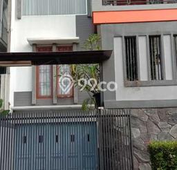 Ready to Use! Luxury House LT 209m2 Desain Modern di Cibeunying Ready to Use! Luxury House LT 209m2 Desain Modern di Cibeunying
