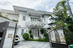 Rumah Mewah Siap Huni LT 991m2 di Kelapa Gading, Jakarta Utara Rumah Mewah Siap Huni LT 991m2 di Kelapa Gading, Jakarta Utara