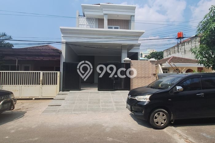Jual Rumah Luas Elegan Dengan View Cantik di Pulomas, Jakarta Timur Jual Rumah Luas Elegan Dengan View Cantik di Pulomas, Jakarta Timur