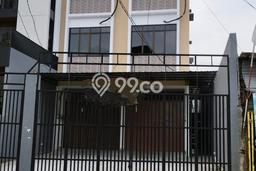 Ruko Area Premium di Jelambar, Luas 360m², Jalan Utama Ruko Area Premium di Jelambar, Luas 360m², Jalan Utama